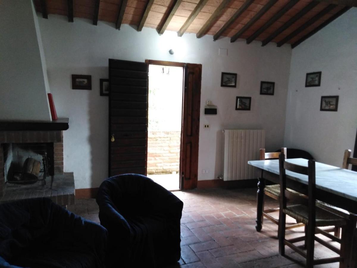 Agritur Villa Osvaldo Castiglione Del Lago Perugia Colazione Piscina Acqua Salata ภายนอก รูปภาพ